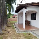 Homestay Larkin, Jalan Sukarela