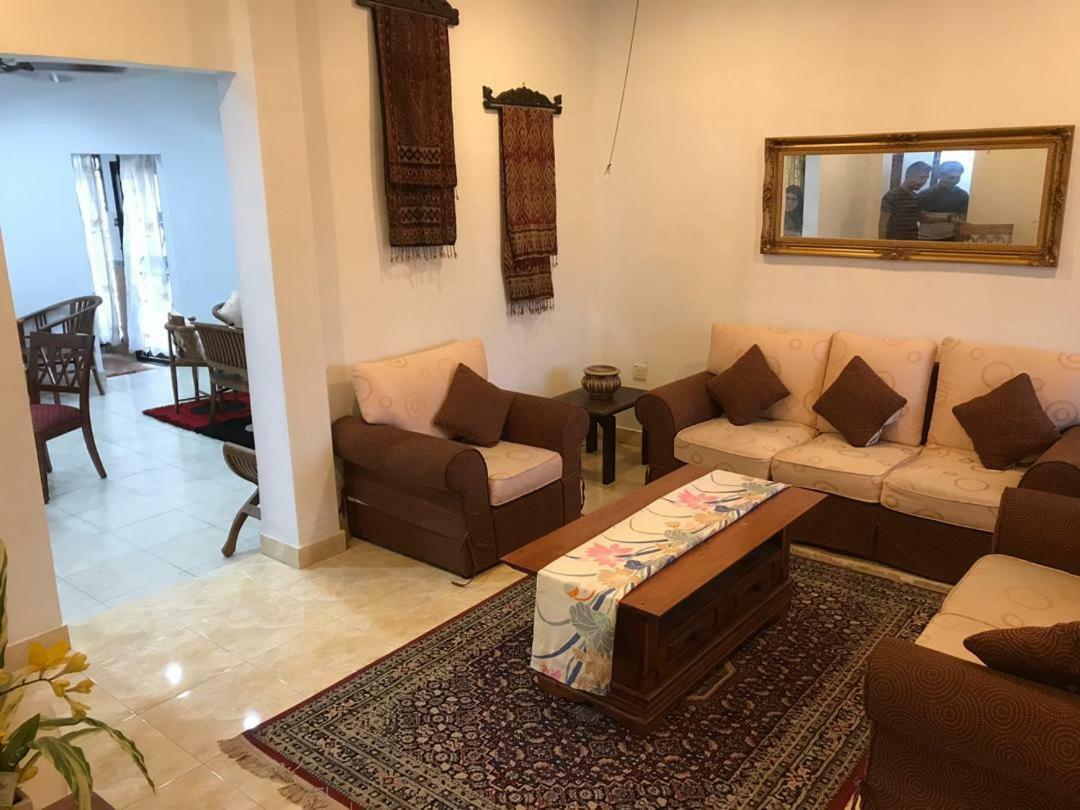Rumah percutian Homestay Larkin, Jalan Sukarela
